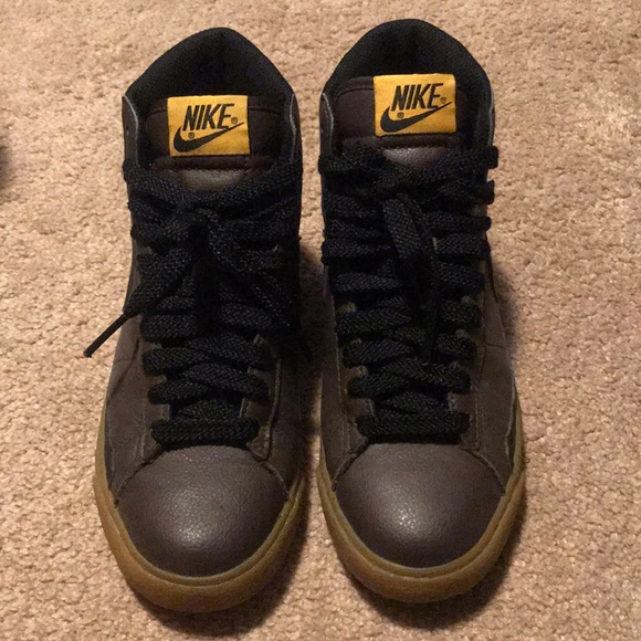 nike nyx blazer high